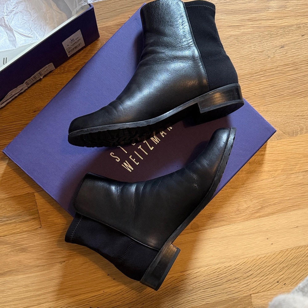 Stuart Weitzman Black Leather Easyon Boots | Size 6